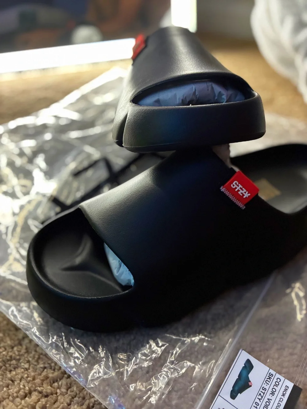 Stzy black slide